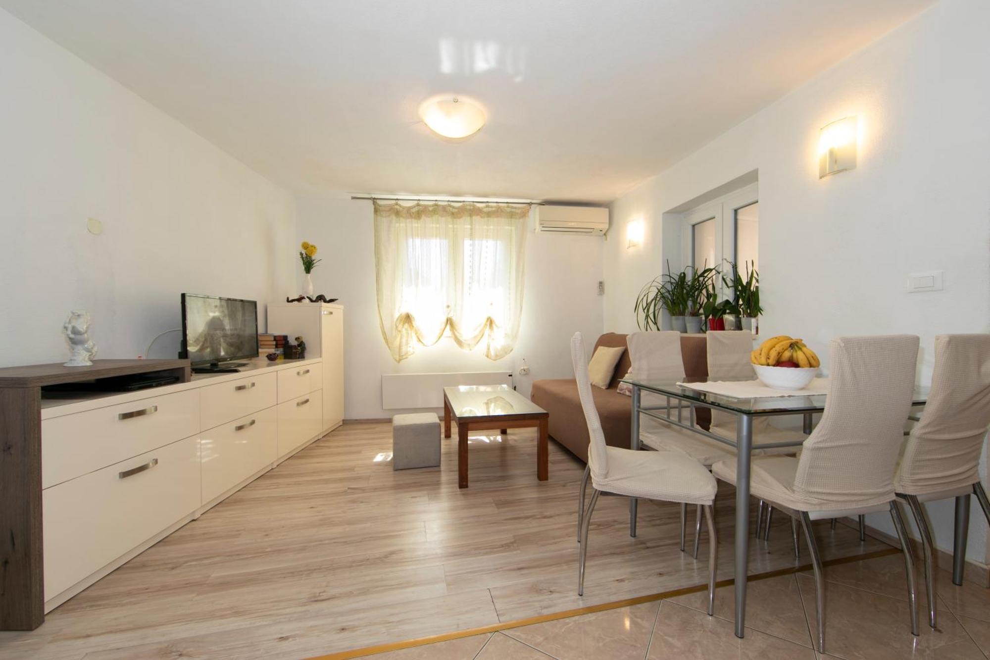 Apartmani Darinka Baška Voda Esterno foto