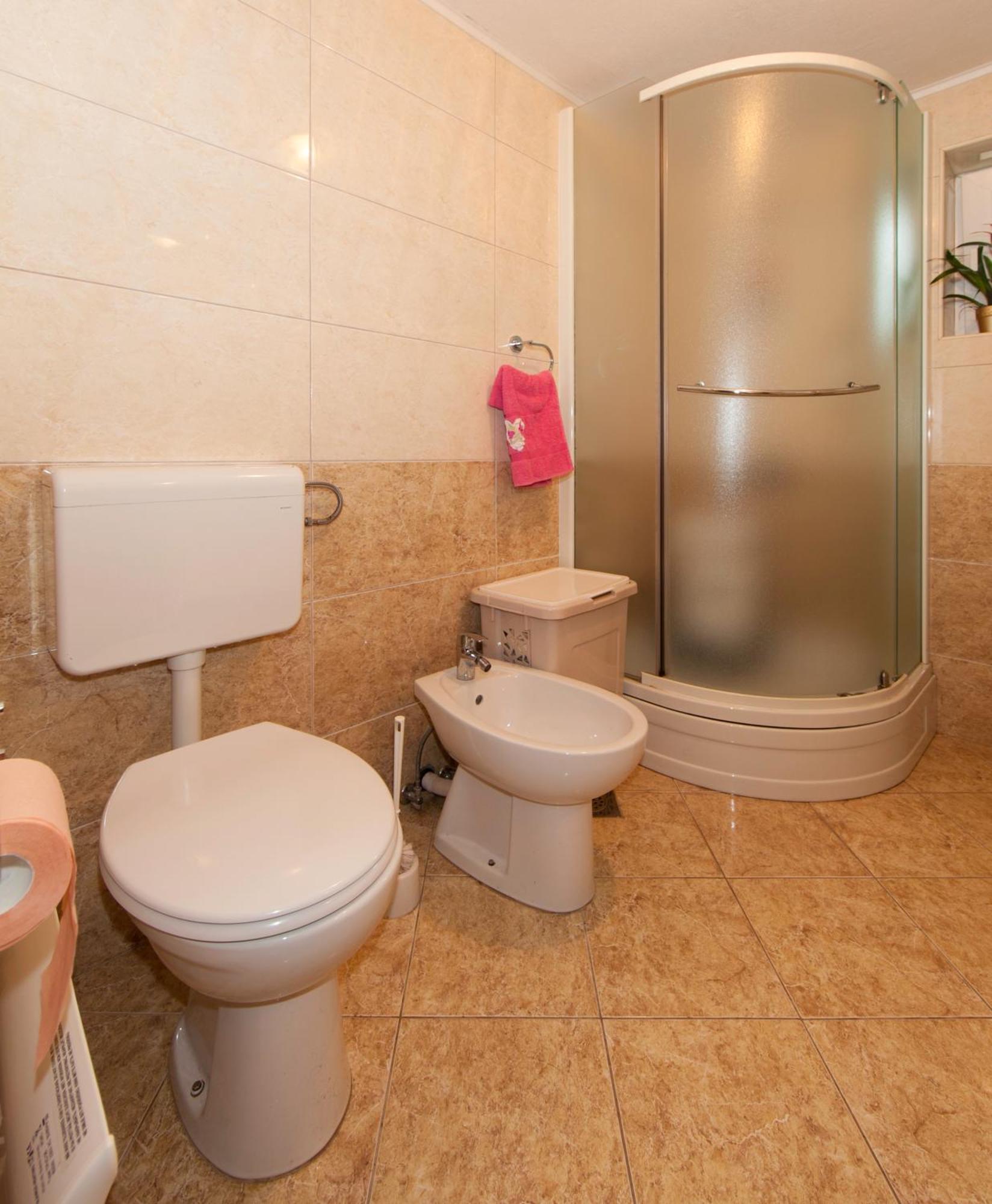 Apartmani Darinka Baška Voda Esterno foto