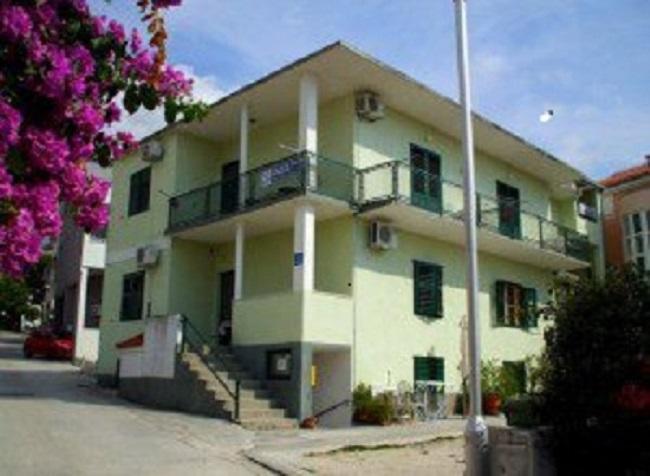 Apartmani Darinka Baška Voda Esterno foto