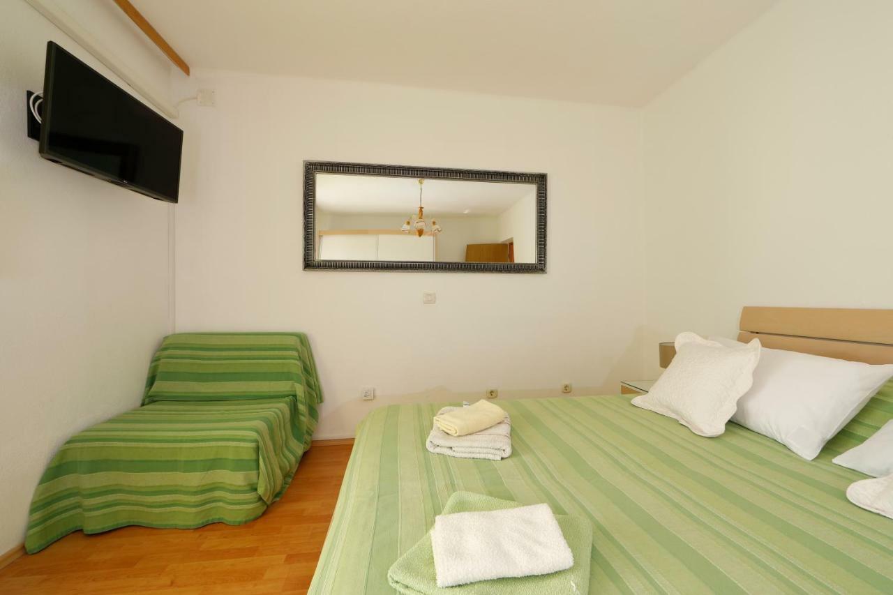 Apartmani Darinka Baška Voda Esterno foto