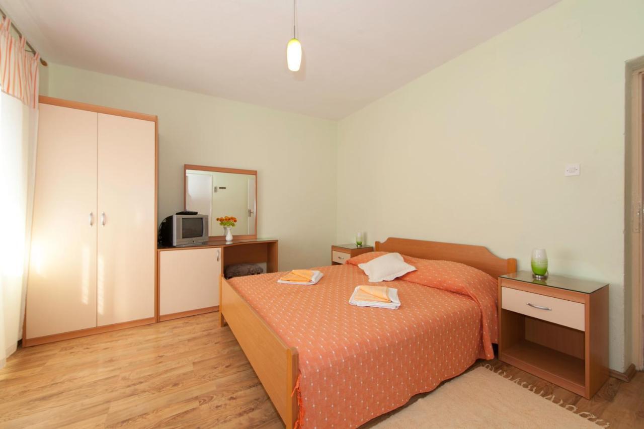 Apartmani Darinka Baška Voda Esterno foto